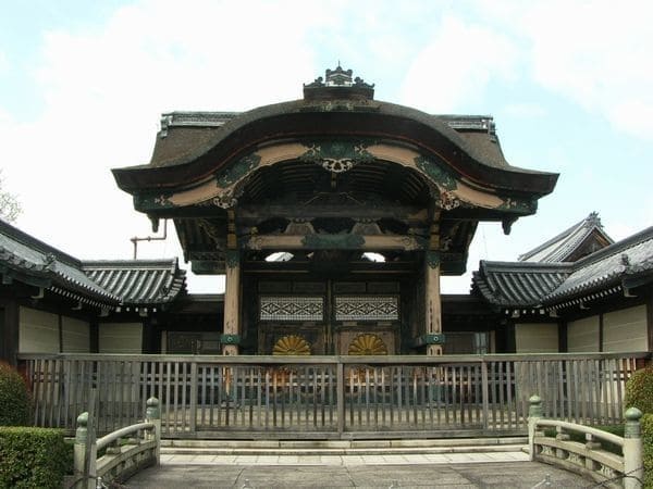 Higashi Hongwanji Temple