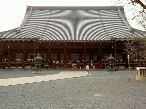 Nishi Honganji Temple